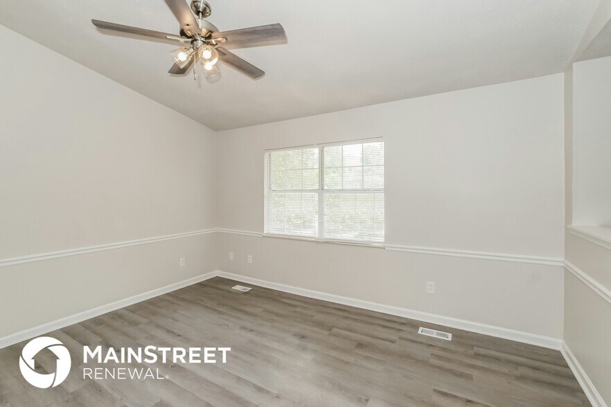 Building Photo - 5821 Whisper Wood Rd