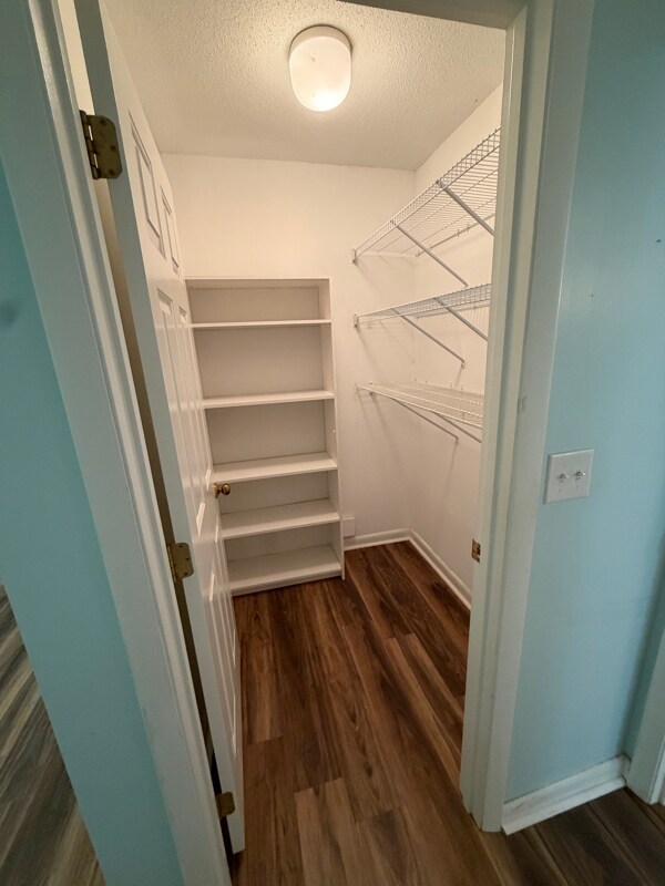 Building Photo - 1226 Wilshire Cir