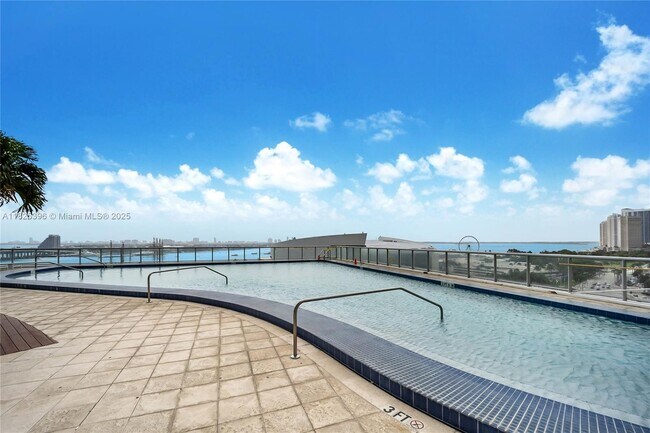 Building Photo - 888 Biscayne Blvd