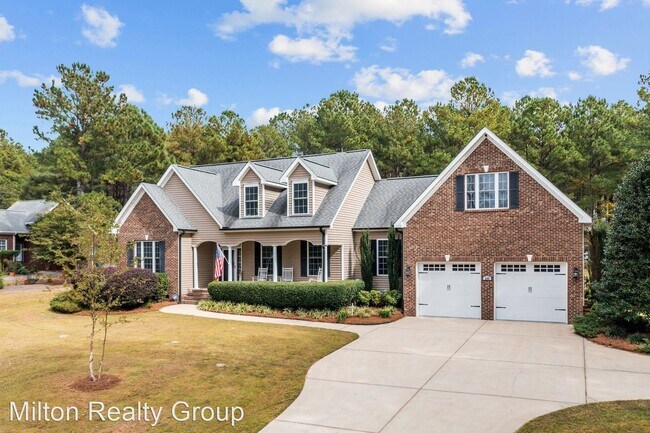 Building Photo - 4 br, 2.5 bath House - 245 Brae Drive