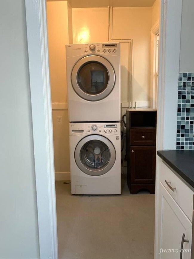 Building Photo - 780 30th Ave