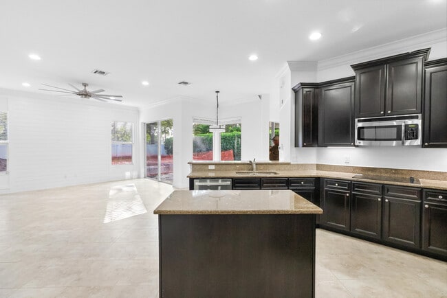 Building Photo - 301 Rudder Cay Way