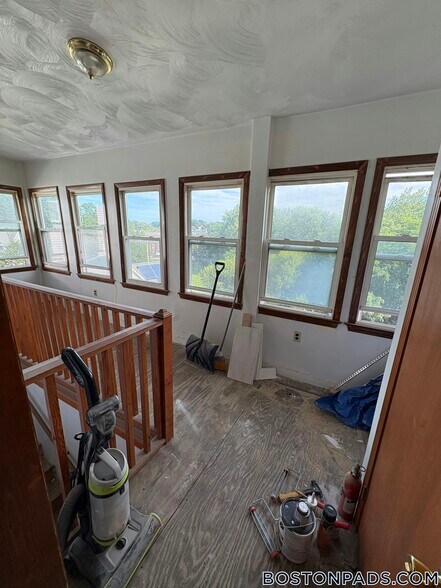 Building Photo - 200 Highland St