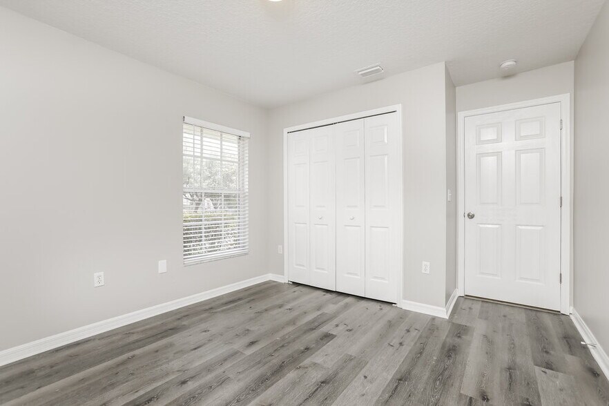 Building Photo - 4863 Treasure Cay Rd
