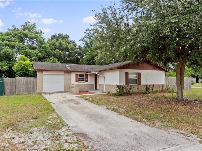 Primary Photo - Great Price Single Family Home
