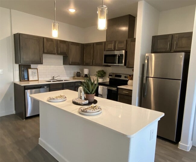 Building Photo - 111 Ames Ave