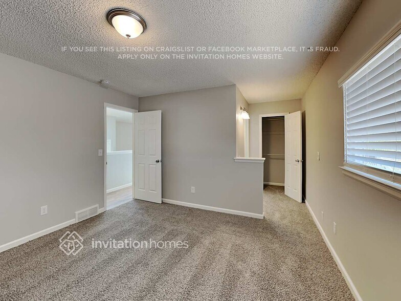 Building Photo - 517 Turf Trail Pl