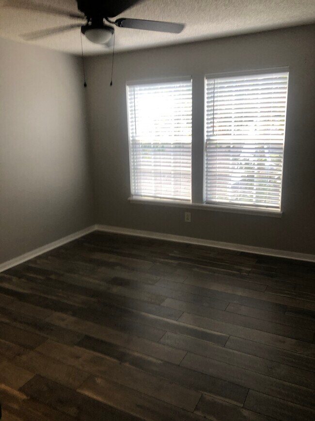 Building Photo - 3311 Haviland Ct