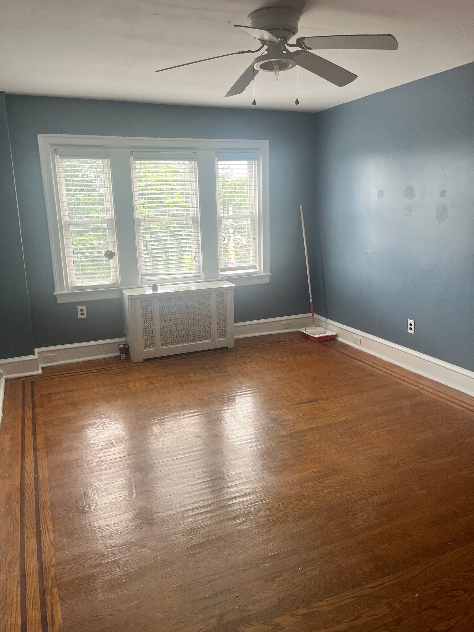 Dining Room - 4927 Wissahickon Ave