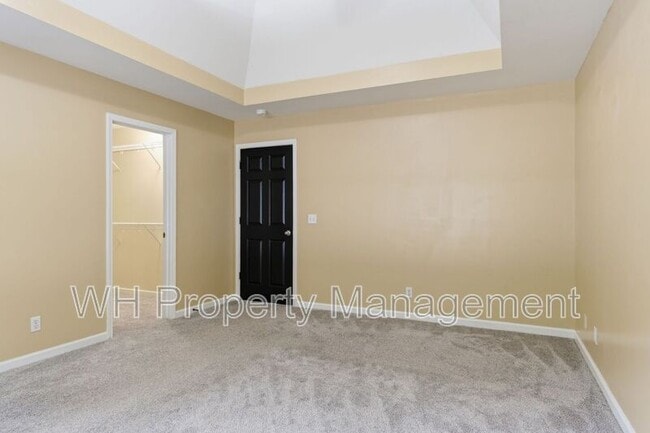 Building Photo - 572 Preakness Cir