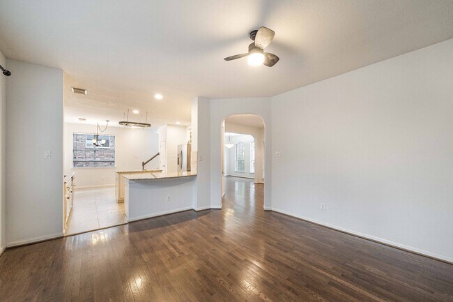 Building Photo - 12536 Canyon Glen Dr
