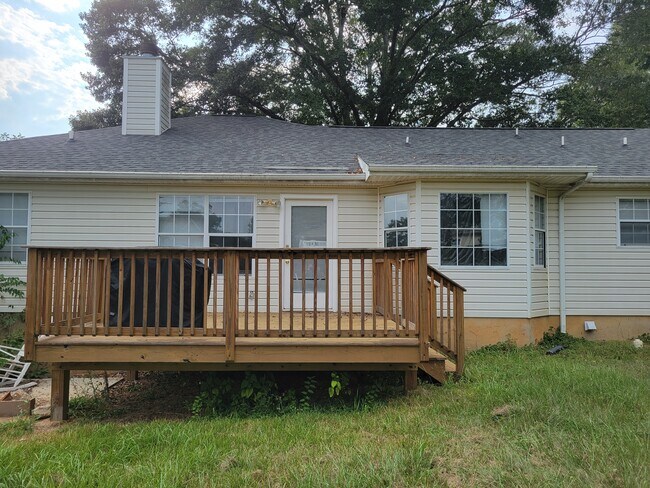 Building Photo - 3463 Augusta St