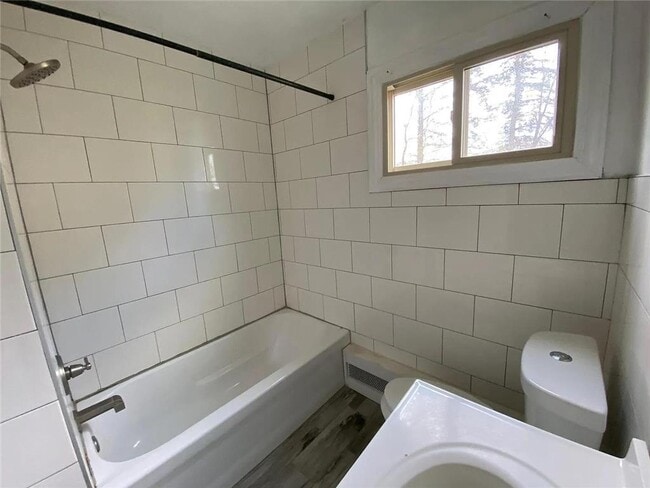 Building Photo - 8956 Griggs Ave