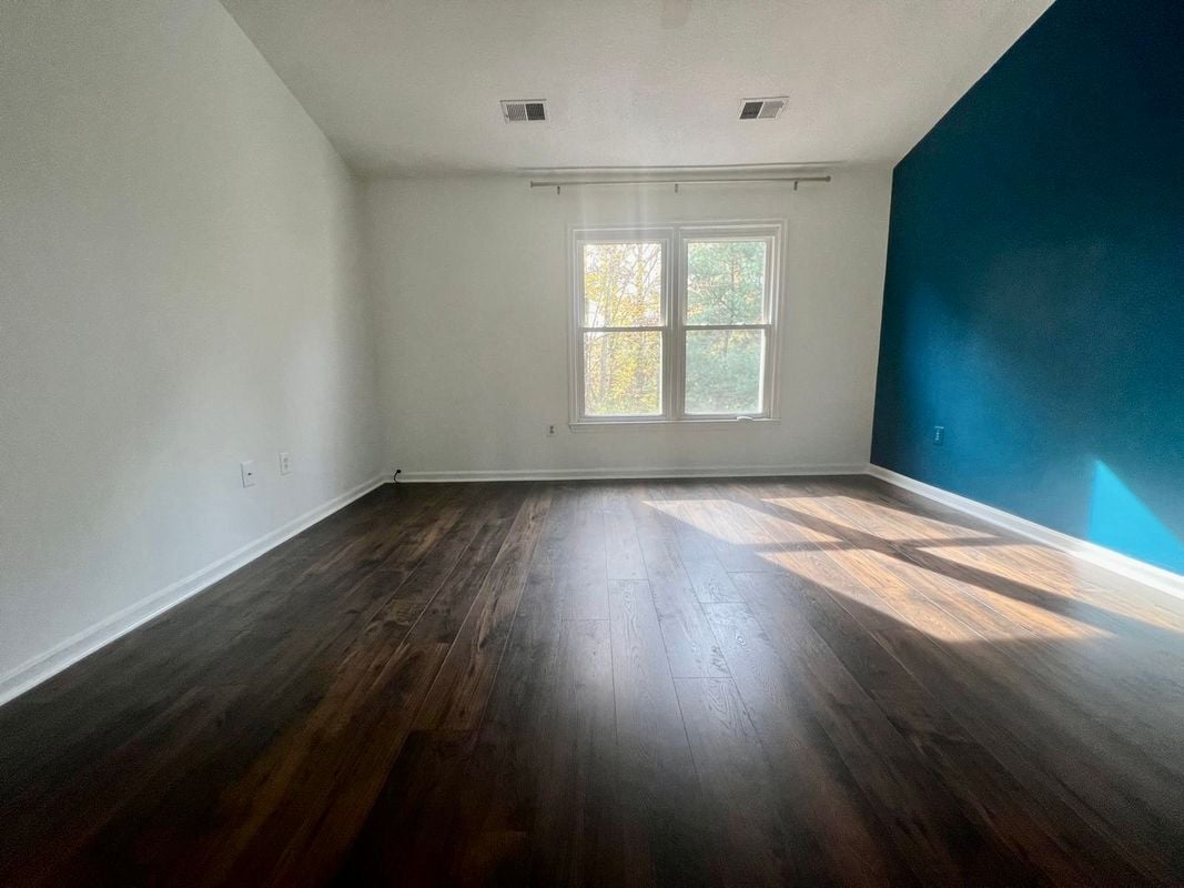 Building Photo - 11570 Hill Meade Ln