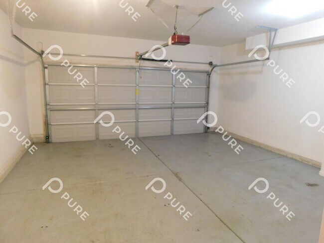 Building Photo - 103 Tallmadge Ct SW