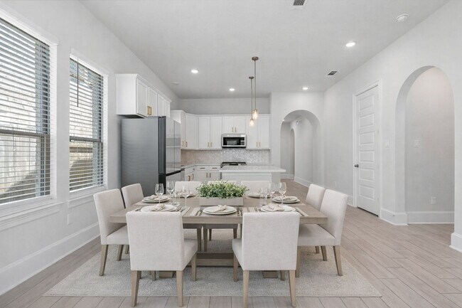 Building Photo - 7019 Winterberry Gln Ln