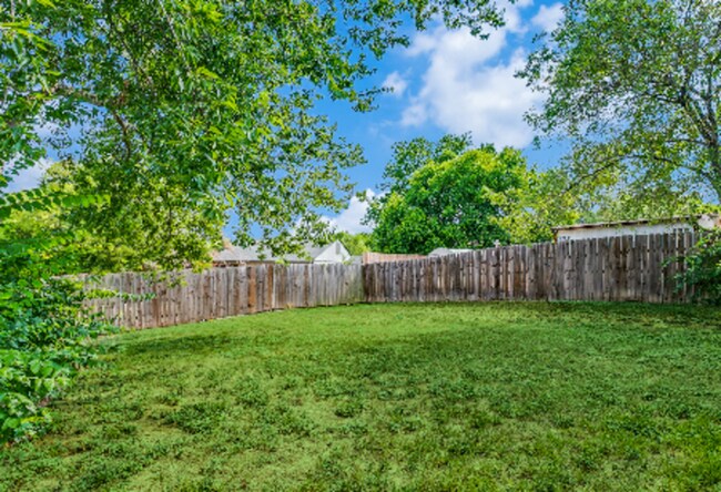 Building Photo - 5978 Sunrise Bend Dr