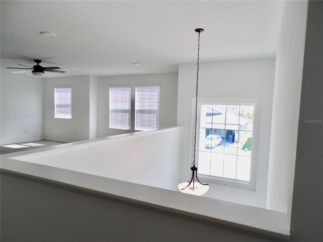 Building Photo - 33251 Sycamore Leaf Dr