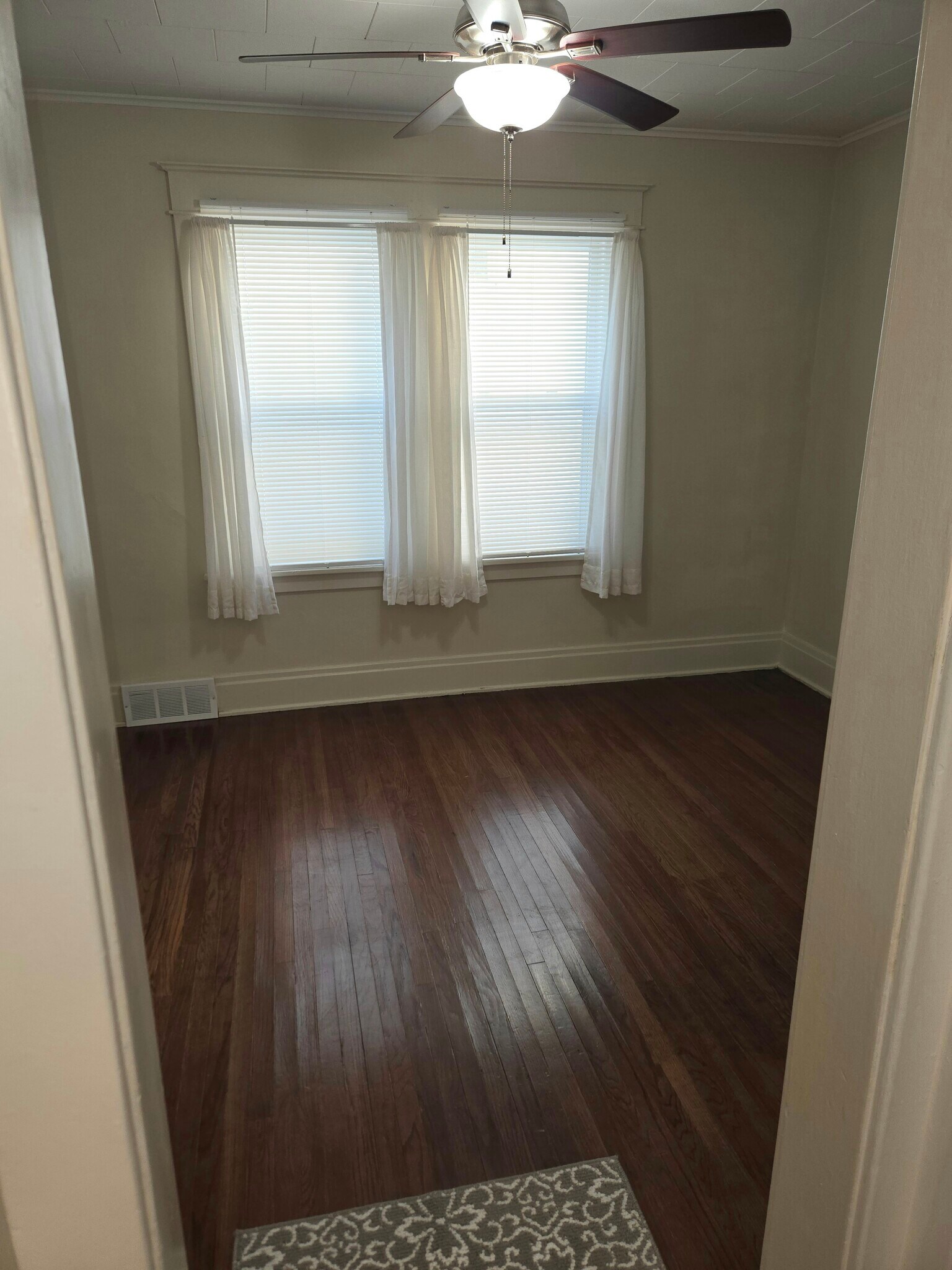 Dining Room - 414 Taunton Pl
