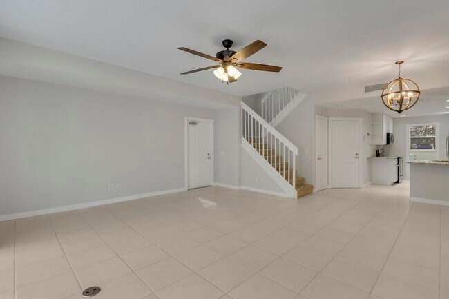 Building Photo - 468 Capistrano Dr