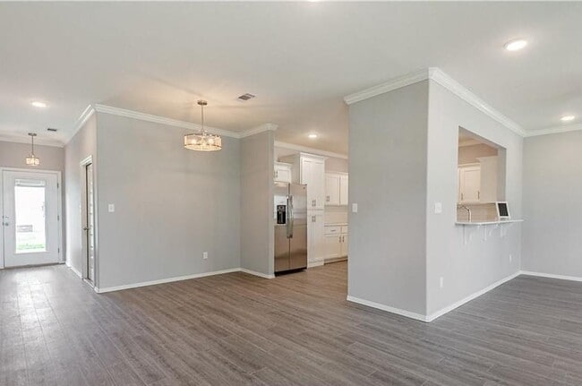 Building Photo - 1240 N Sicily Ln
