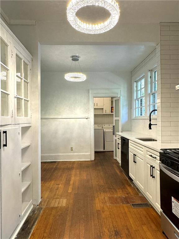 Building Photo - 46 Delmont Dr NE