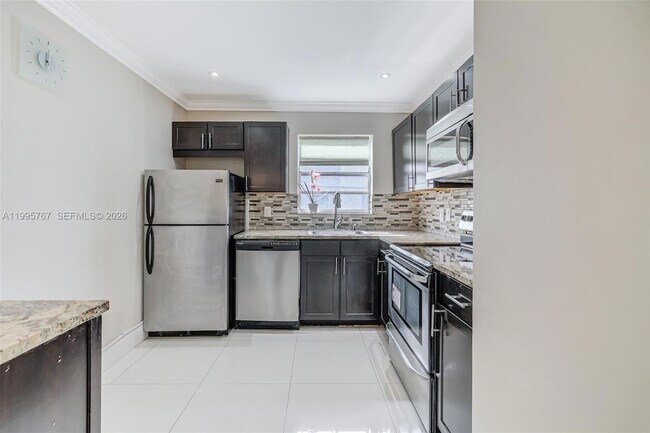 Building Photo - 618 Euclid Ave