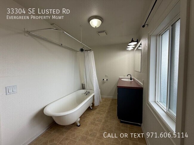 Building Photo - 33304 SE Lusted Rd