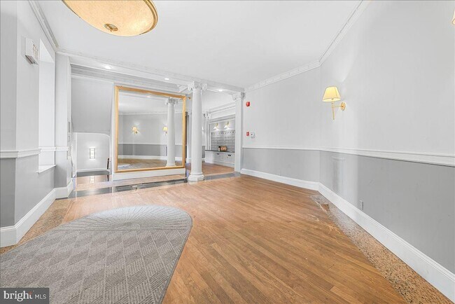 Building Photo - 1830 17th St NW