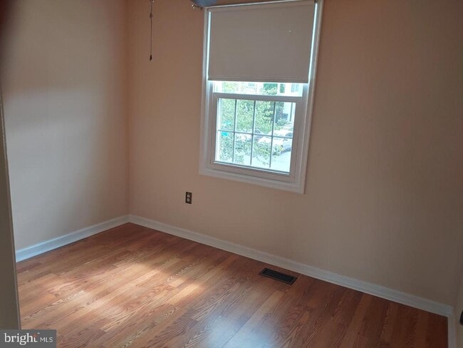 Building Photo - 152 Laurel Woods Ct