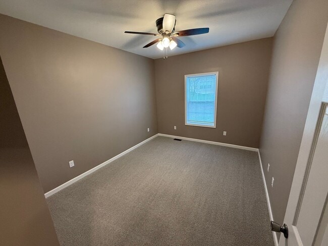 Building Photo - New Build Duplex in Washington IL
