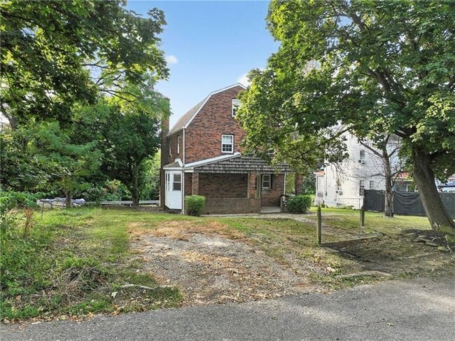 Building Photo - 311 Fairview Ave