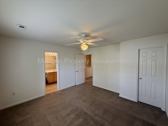 Building Photo - 219 Merrill Ct