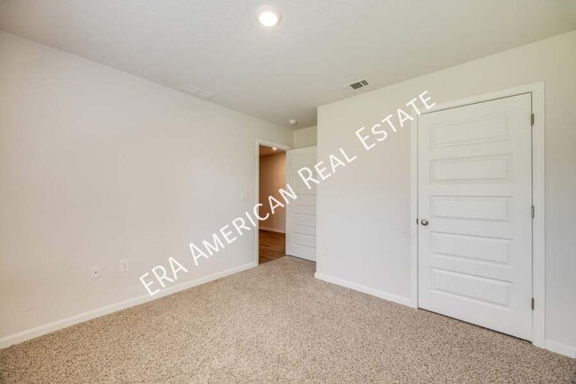 Building Photo - 6409 Arcadia Bluffs Ave