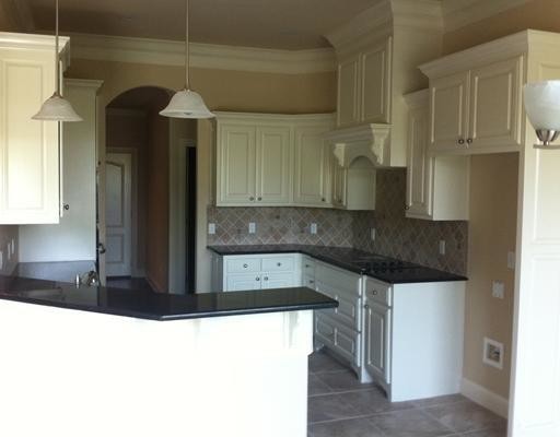 Building Photo - 703 SW Elmside Dr