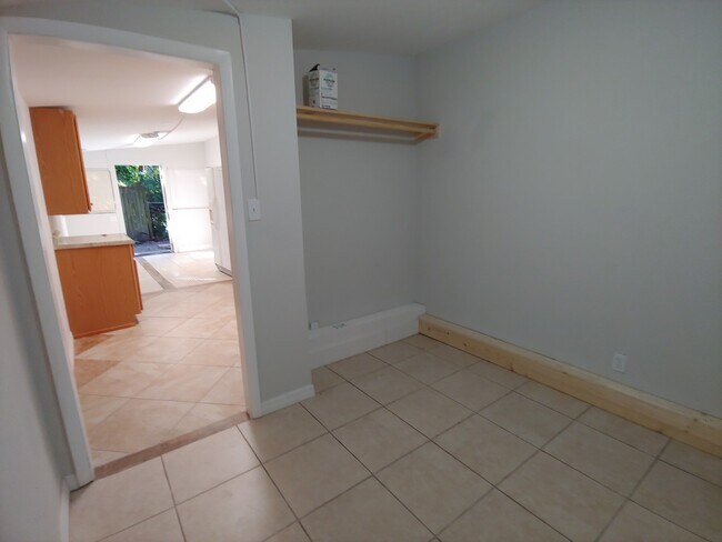 Building Photo - 1314 32nd St