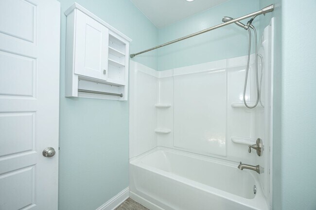 Building Photo - 1013 Silverbell Cv