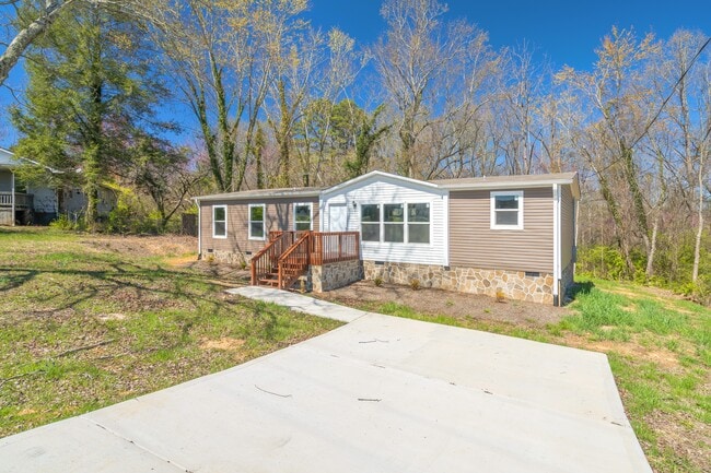 Building Photo - 456 W Outer Dr