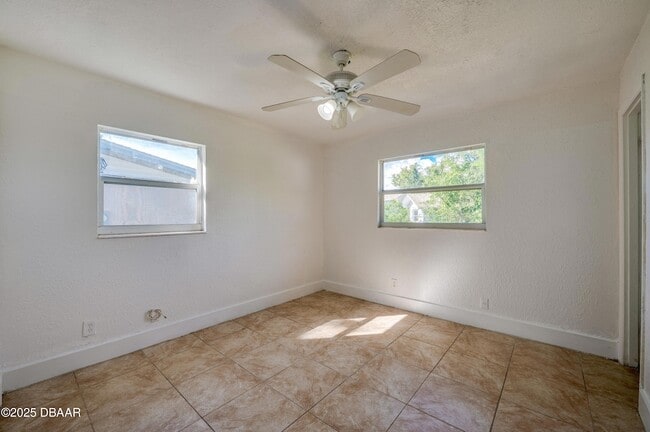 Building Photo - 416 Margie Ln