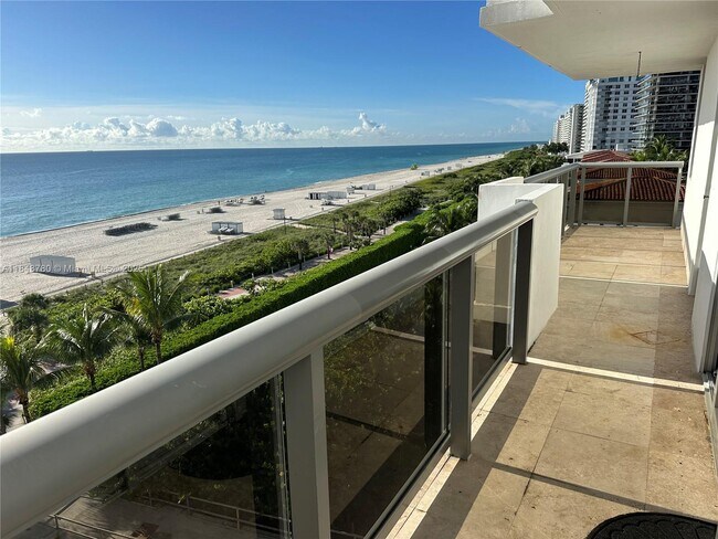 Primary Photo - 6039 Collins Ave