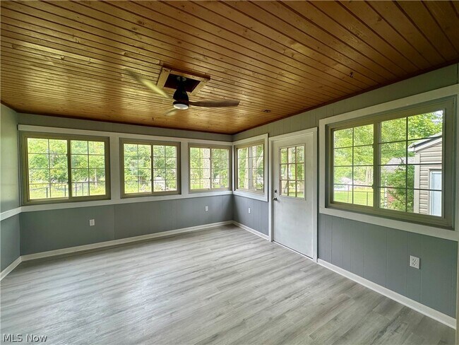 Building Photo - 2992 Eldora Dr
