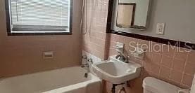 Building Photo - 1320 18th Ave S