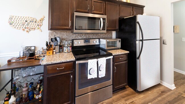 Building Photo - Savannah Sweetwater Station 3-Bed Home with Patio & Large Yard