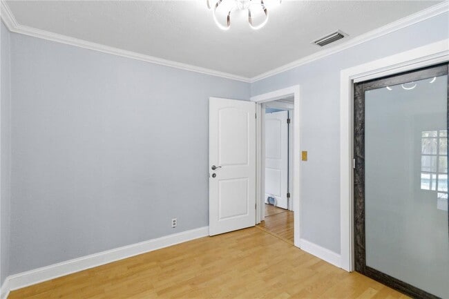 Building Photo - 2713 W Braddock St