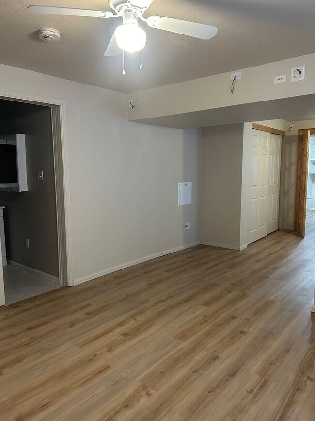 Building Photo - 11248 W Progress Ave