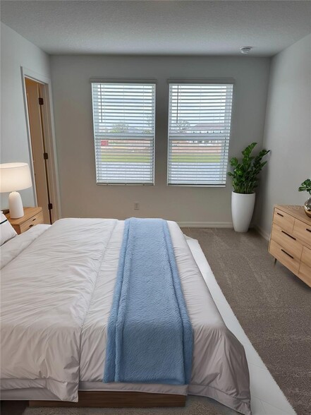 Second Bedroom en-suite with water view - 16559 San Nicola Pl