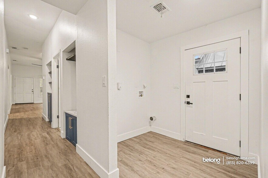 Building Photo - 1922 W Main St