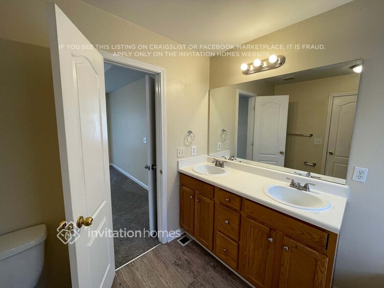 Building Photo - 6390 Harvester Cir