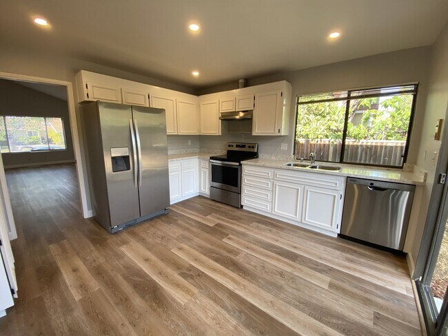 Building Photo - ALMADEN VALLEY - Spacious single story home with fenced yard, great location