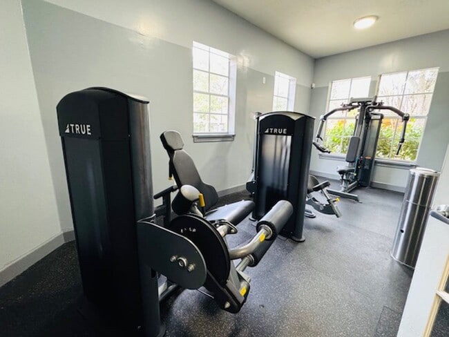 Building Photo - Stunning 2/2 Condo For Rent in Mirabella - Superb Location!